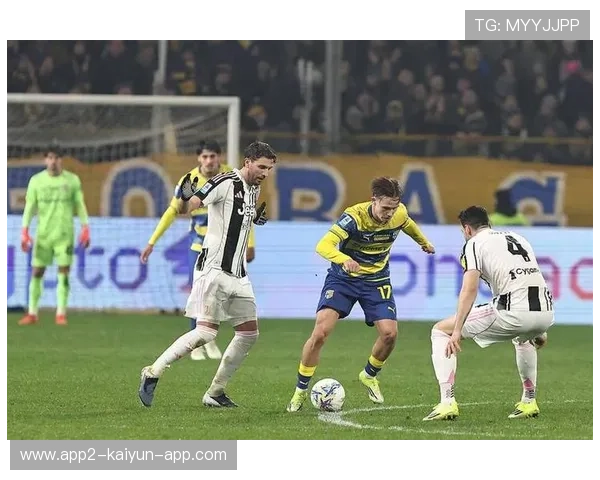 尤文图斯4比1大胜帕尔马，弗拉霍维奇门前抢点完成双响